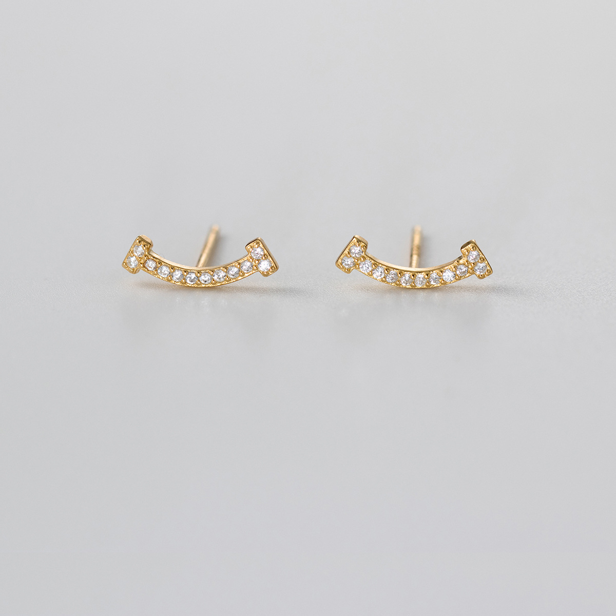 Amazing Crystals Smile Face Curve S925 Sterling Silver Stud Earrings