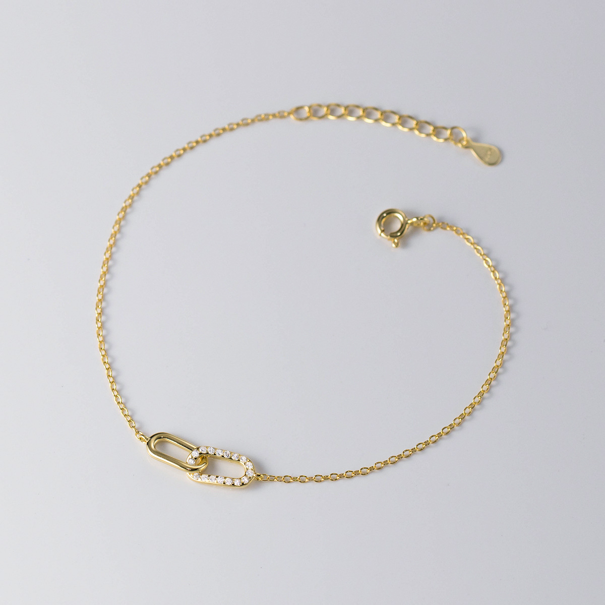 Amazing Crystals Oval Link Chain Bracelet In 925 Sterling Silver With Silver Or Gold Tone Finish Minimalist Interlocking Paperclip Style Adjustable Daily Wear Fashion Jewelry For Women